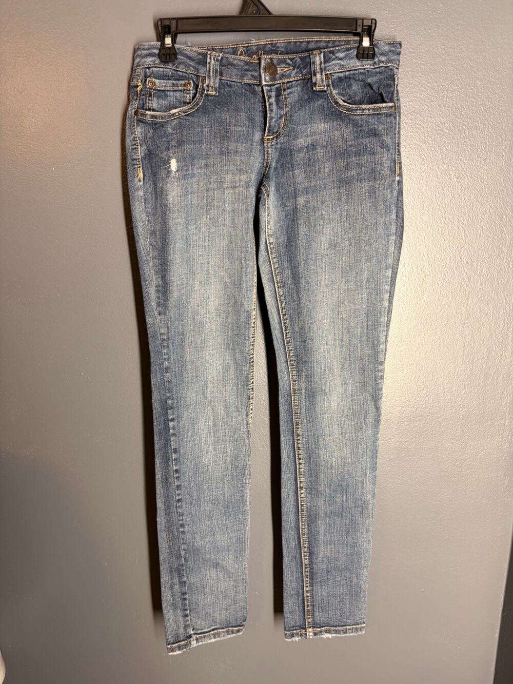 Amethyst Jeans Size 5. For The Western Wear/cowgirl.